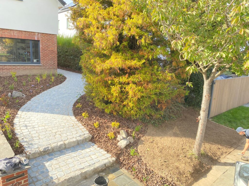 Pavage en pavés sciés