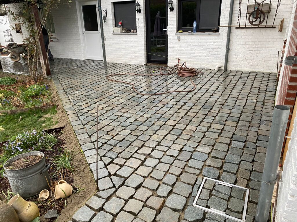 Pavage en pavés sciés